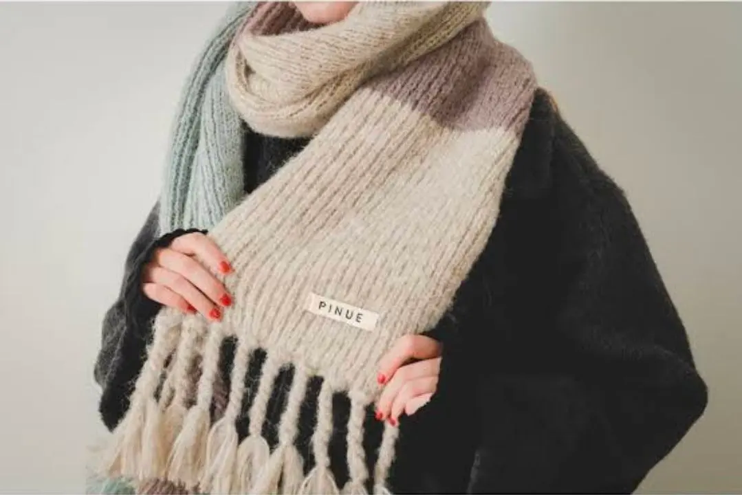 2026年最新】pinue マフラーの人気アイテム - メルカリ