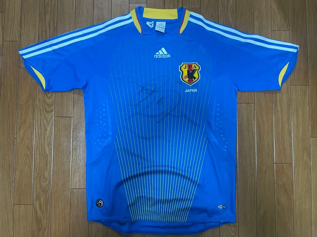 2026年最新】内田篤人 ユニフォーム サインの人気アイテム - メルカリ