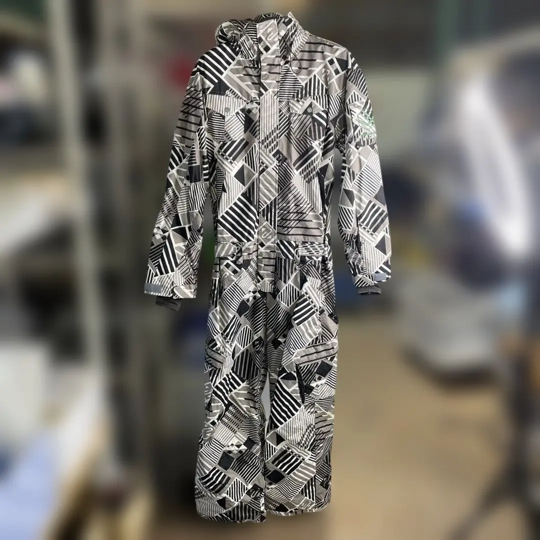 2026年最新】estivo つなぎの人気アイテム - メルカリ