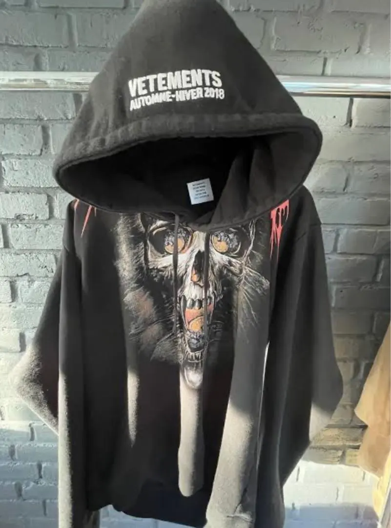 2026年最新】vetements スカルの人気アイテム - メルカリ