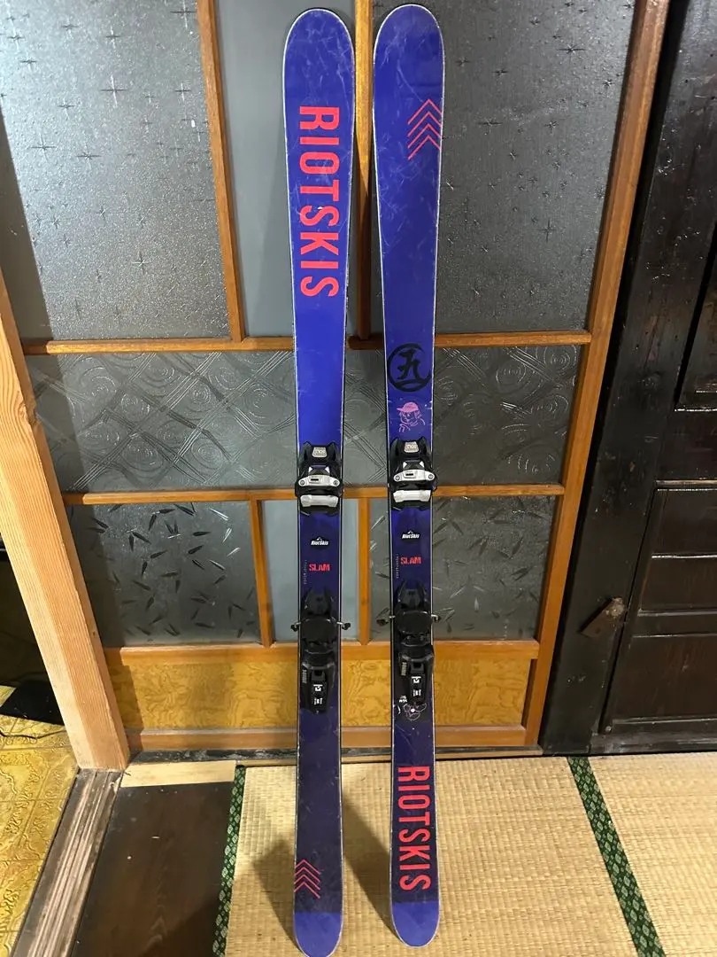 2026年最新】RIOT SKISの人気アイテム - メルカリ