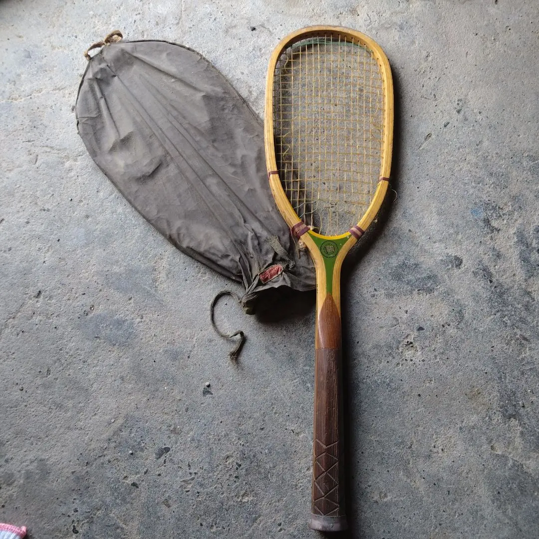 2026年最新】昭和レトロ 木製テニスラケットの人気アイテム - メルカリ