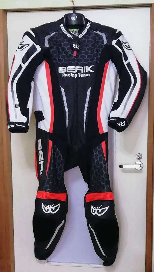 2026年最新】ベリック レーシングスーツ 52の人気アイテム - メルカリ
