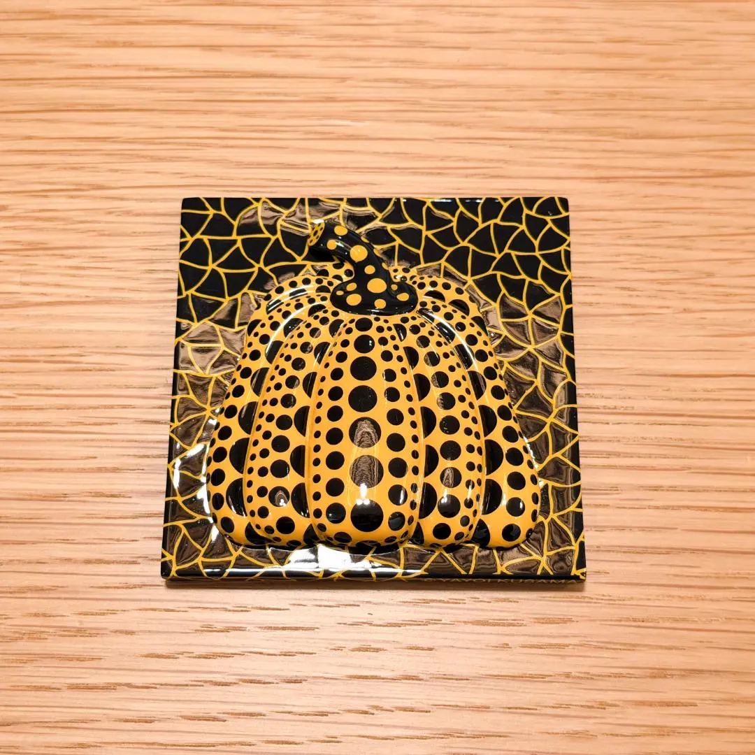 2026年最新】草間彌生 ペーパーウェイトの人気アイテム - メルカリ