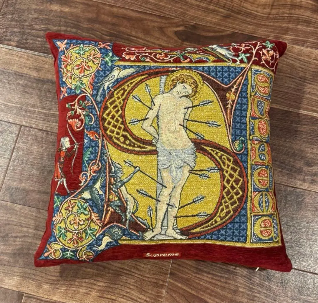 2026年最新】SUPREME クッションの人気アイテム - メルカリ