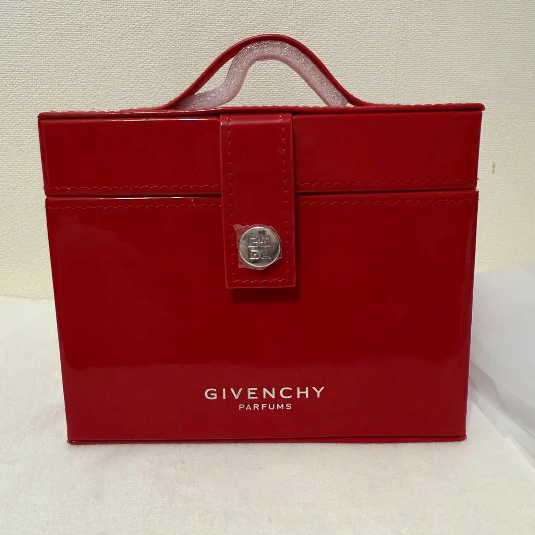 2026年最新】ジバンシー バニティの人気アイテム - メルカリ