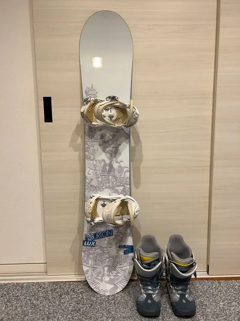 2026年最新】BURTONバートン 2010モデルの人気アイテム - メルカリ
