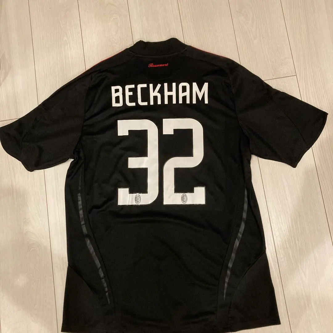 2026年最新】ベッカム ミラン ユニフォームの人気アイテム - メルカリ