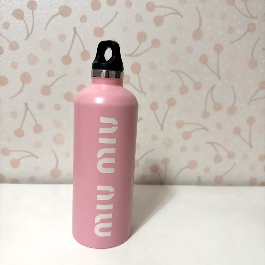 2026年最新】miumiu水筒の人気アイテム - メルカリ