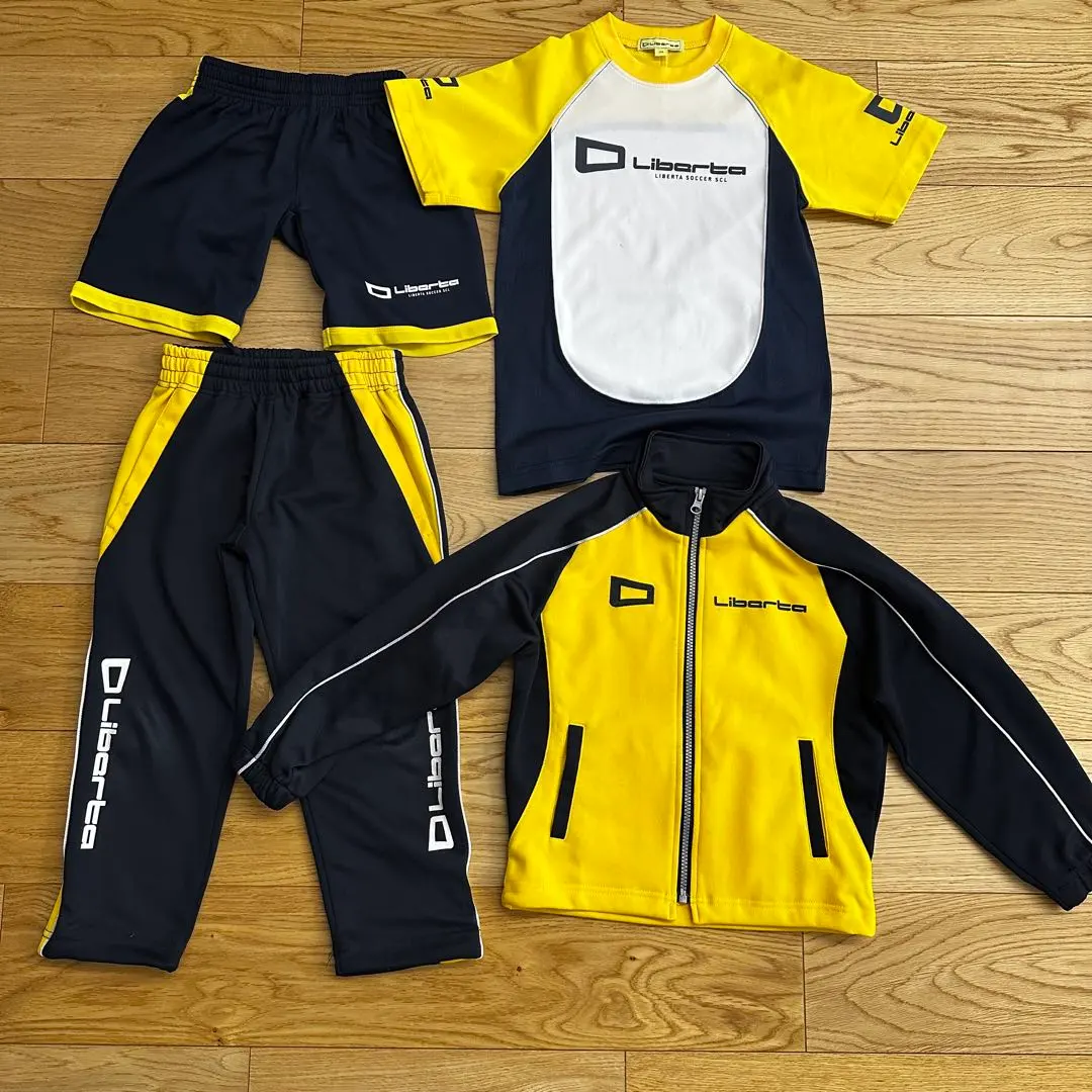 2026年最新】リベルタ ジャージ 115の人気アイテム - メルカリ