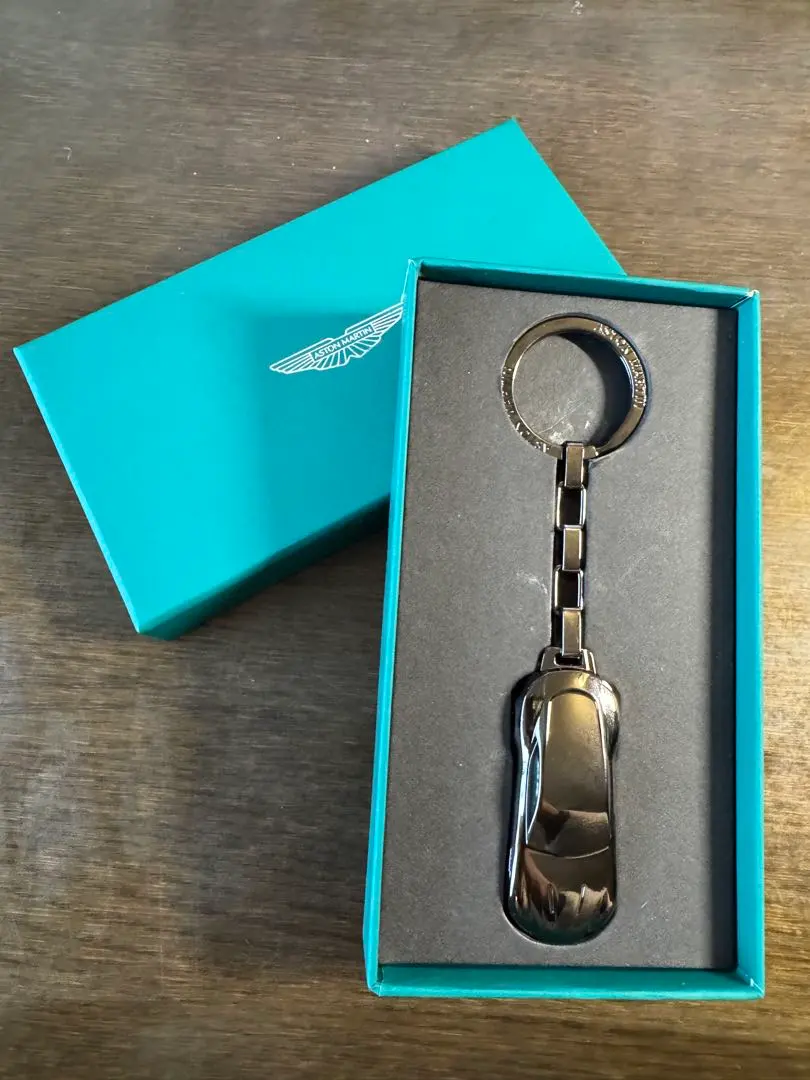 2026年最新】アストンマーティン 鍵の人気アイテム - メルカリ