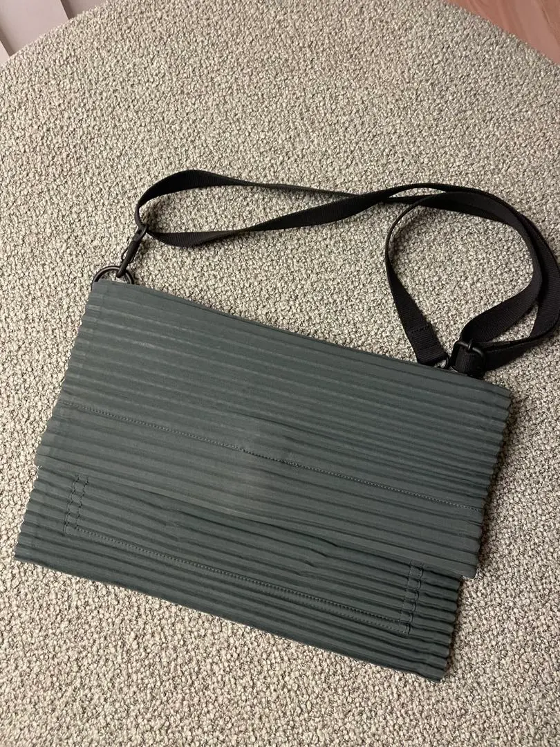 2026年最新】ISSEY MIYAKE ボディバッグ・ウエストポーチの人気