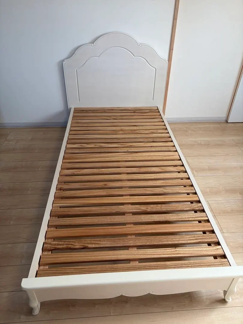 2026年最新】ローラアシュレイ ベッドフレームの人気アイテム - メルカリ