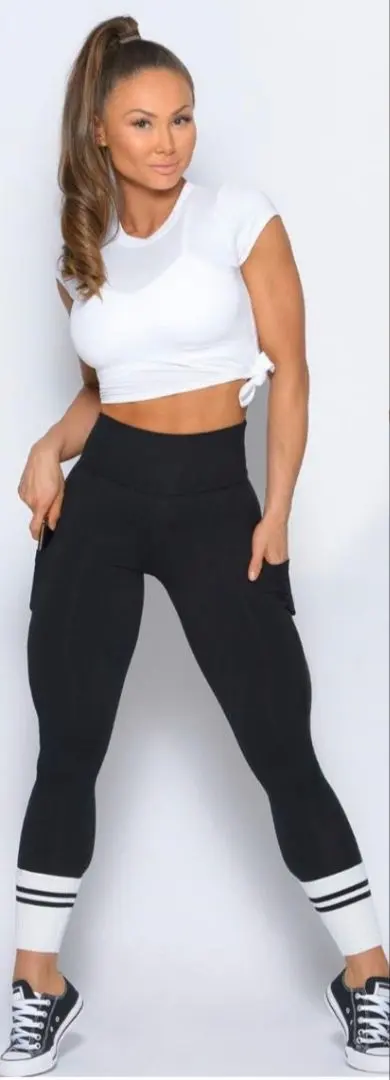 2026年最新】bombshell sportswearの人気アイテム - メルカリ