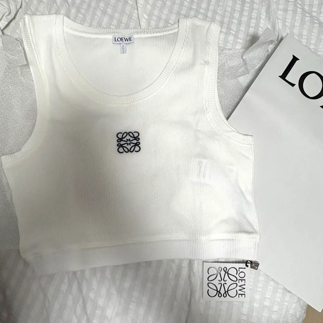 2026年最新】loeweタンクトップの人気アイテム - メルカリ