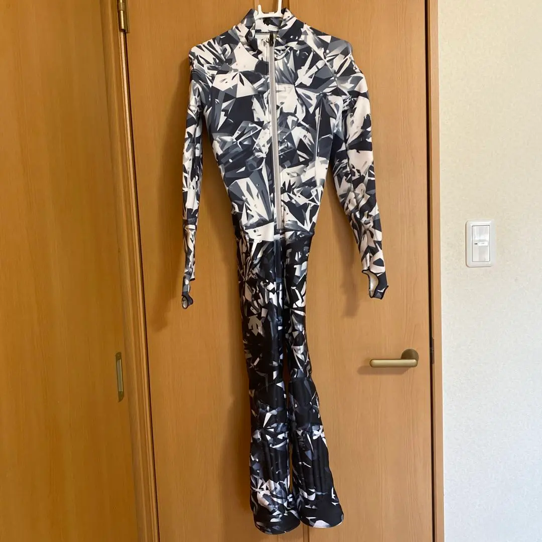 2026年最新】レーシングスーツ デサントの人気アイテム - メルカリ