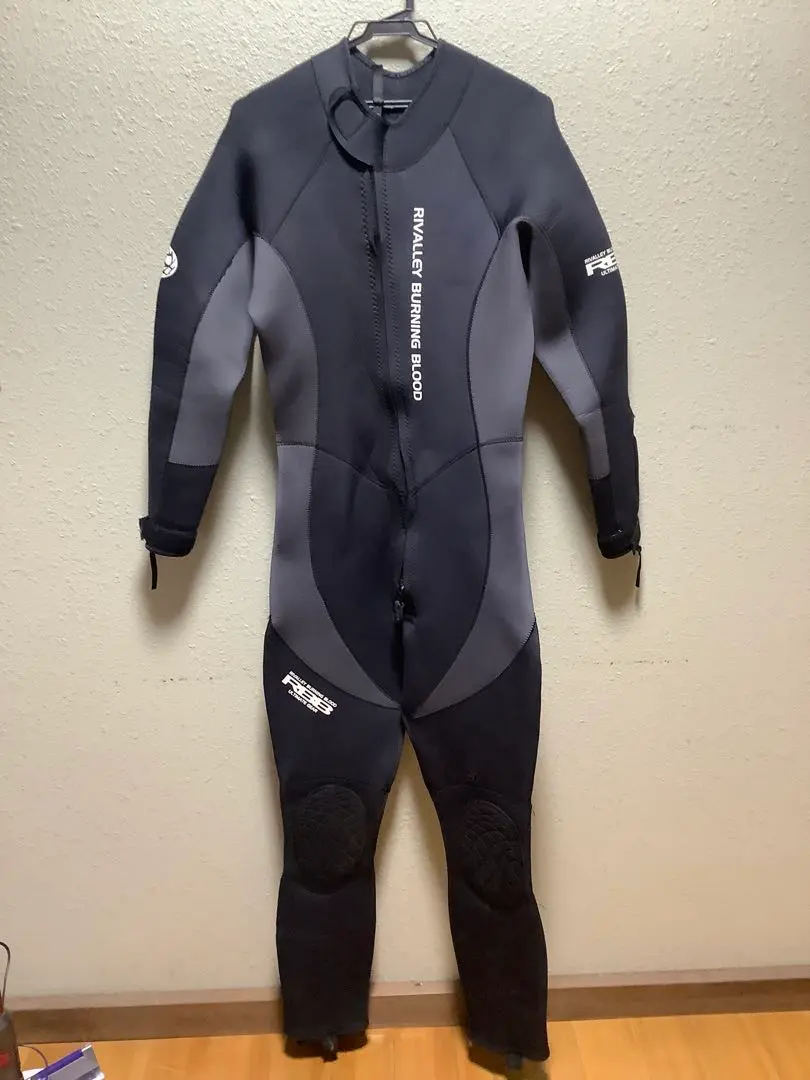 2026年最新】リバレイ ウェットスーツの人気アイテム - メルカリ