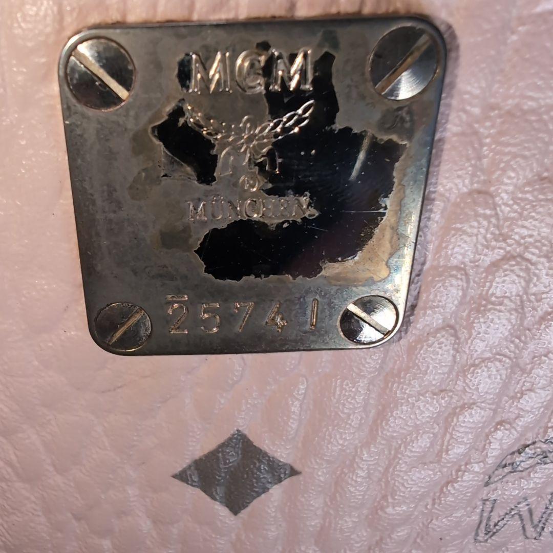 MCM エムシーエム スタッズ 金具ロゴ リュック パウダーピンク