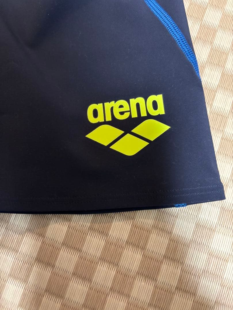 jss アリーナ　水着　M 新品・タグ付き