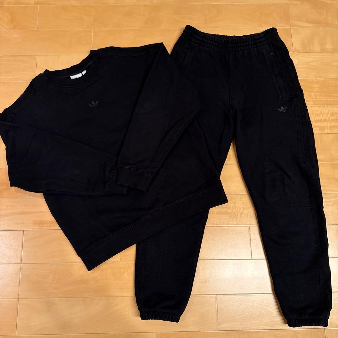 adidas オールブラック　スウェットセット
