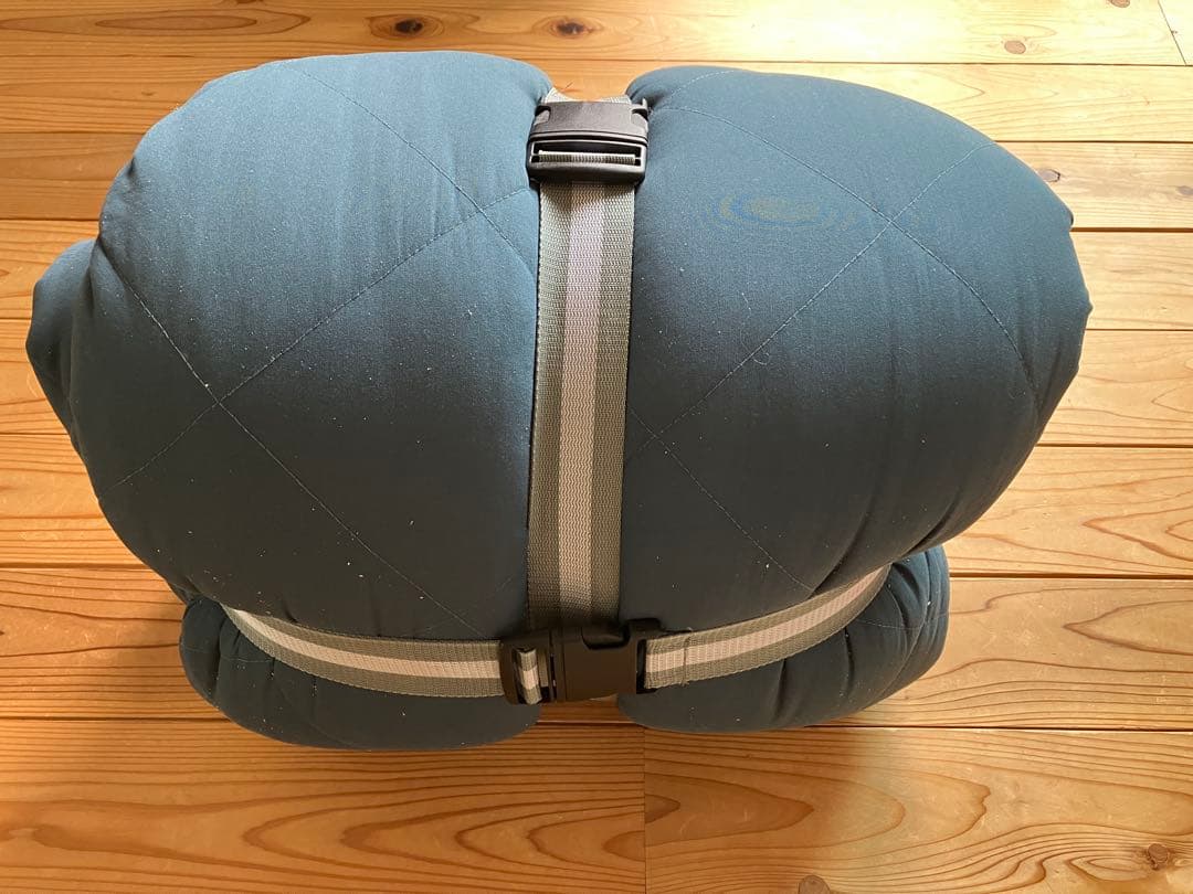 コールマン マルチレイヤースリーピングバッグ オールシーズン対応 ファミリー向け