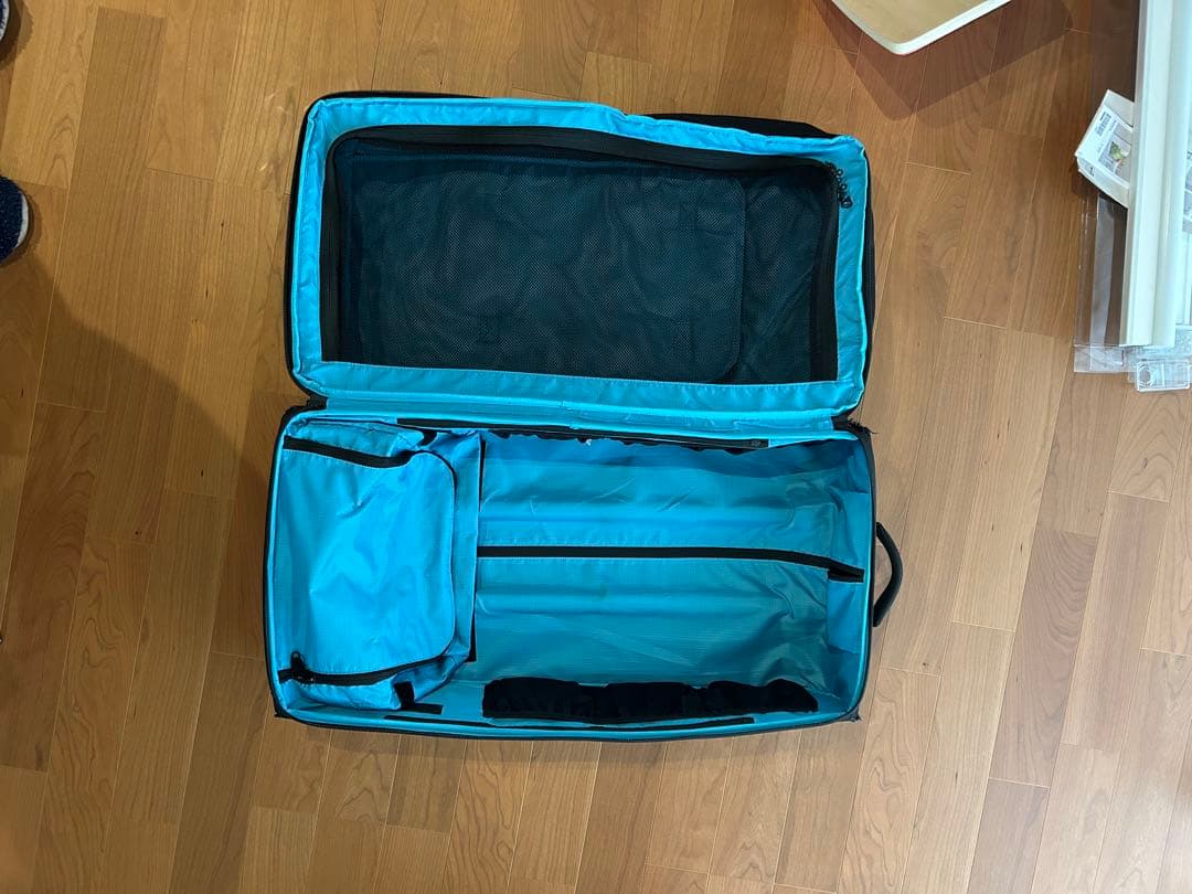 FCS ホイール付き サーフトリップ キャリーケース - メルカリ