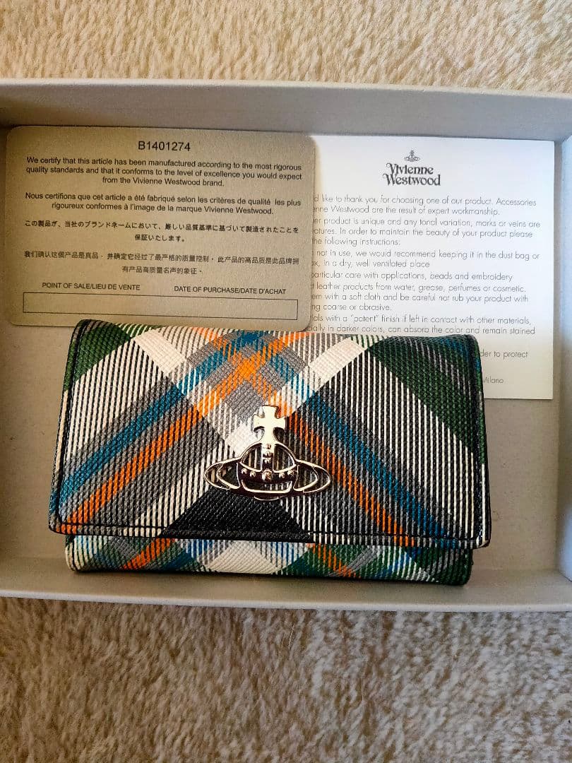 新品未使用箱付き ヴィヴィアンウエストウッド 4連 キーケース タータンチェック