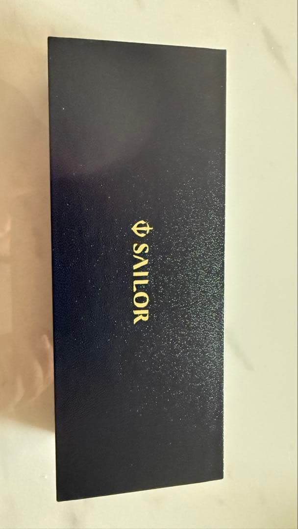 SAILOR 万年筆 黒 ゴールドアクセント