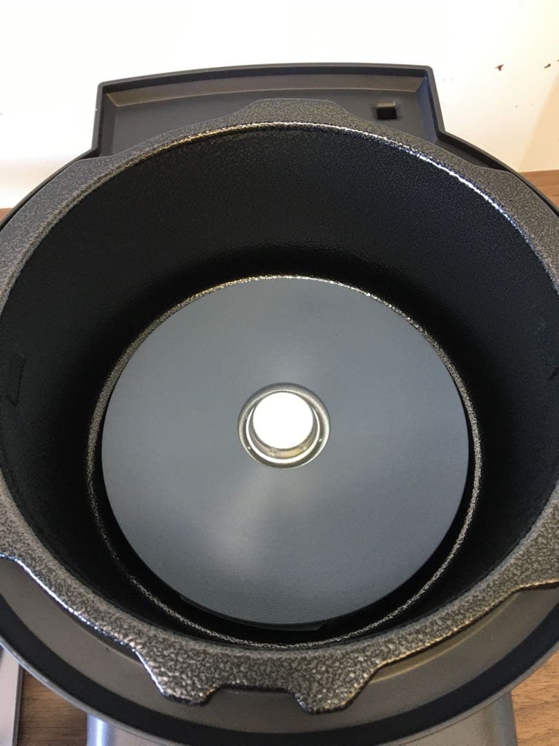 S670 電気圧力なべ　アイリスオーヤマ　未使用品　本日限りのSALEです