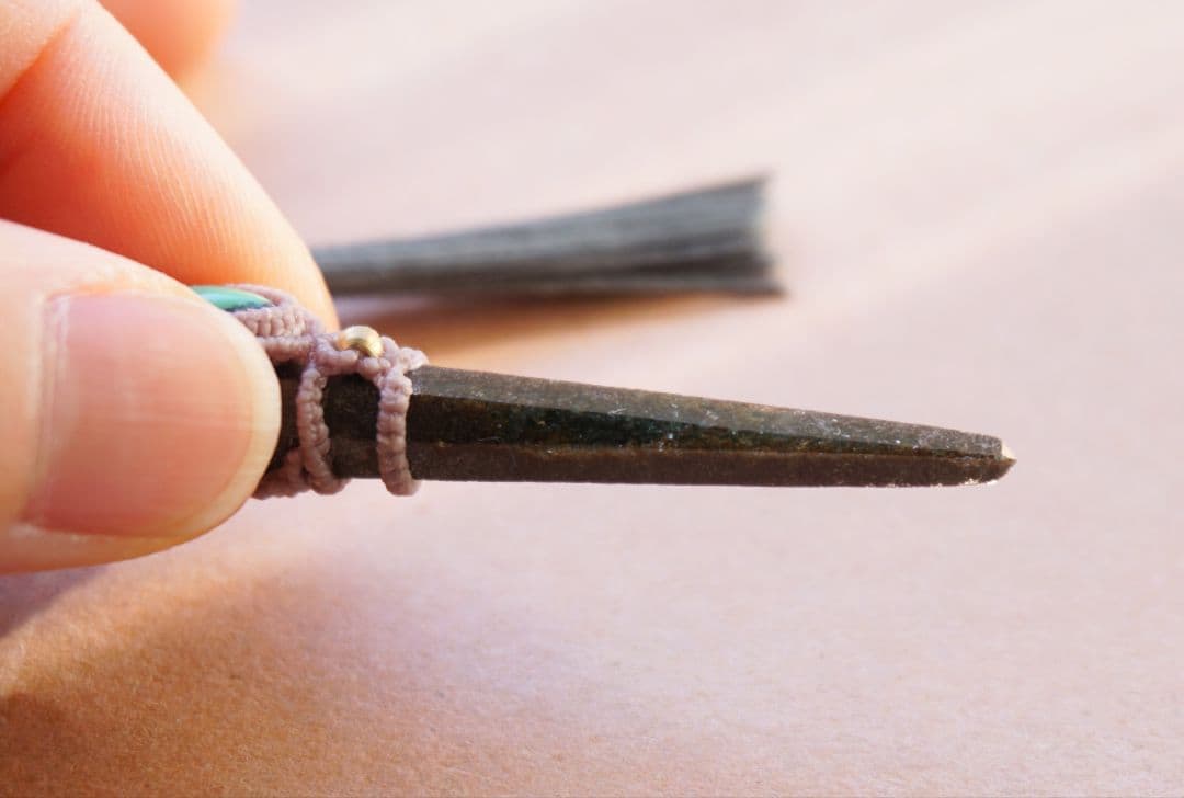 《まっすぐに》ヒマラヤ産クローライトクリスタル　ターコイズ　マクラメ　ネックレス