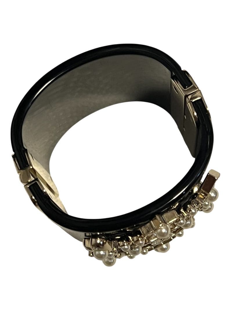 シャネル ヴィンテージ レア クリスタル オブ スノー バングル