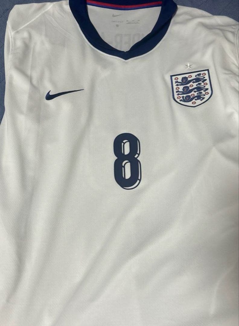 トレント アレクサンダー アーノルド ユニフォーム イングランド代表