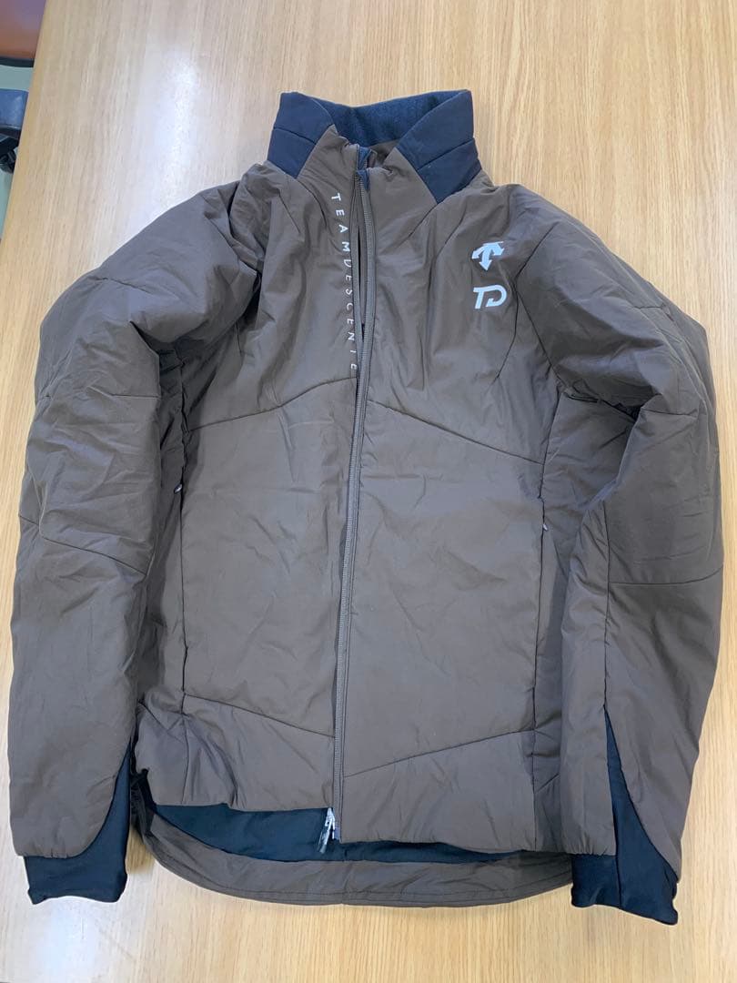 デサントスキーウエアー