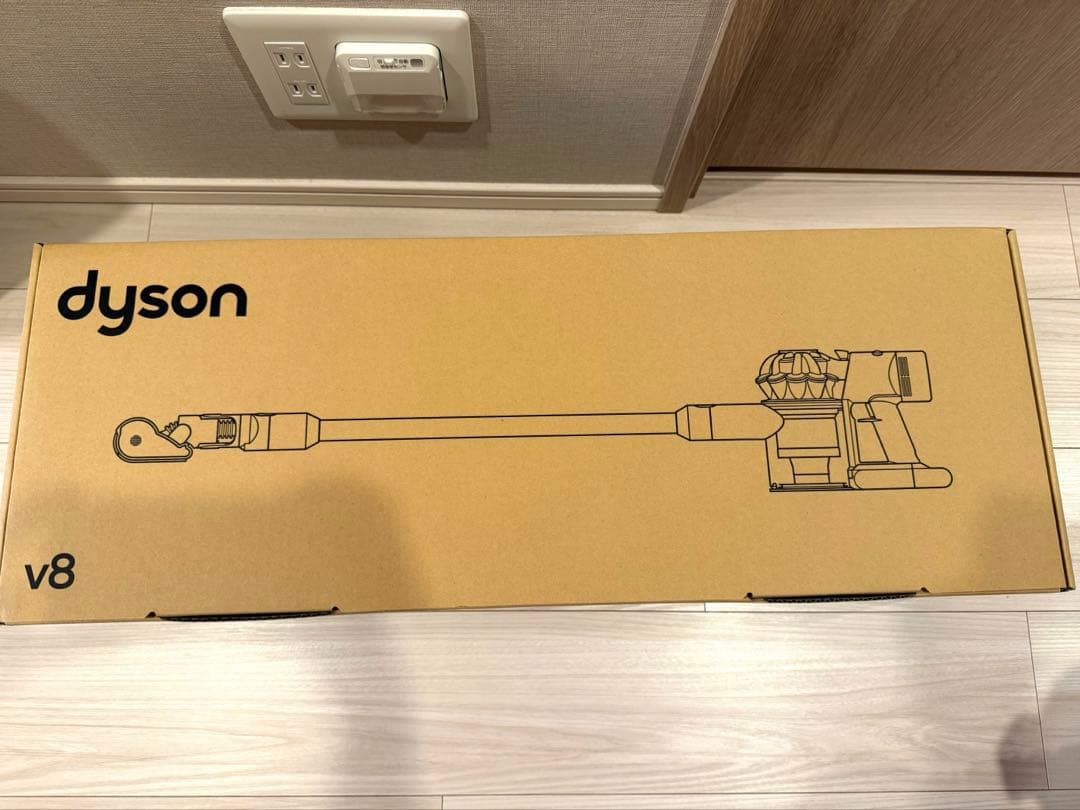 新品未開封　dyson 掃除機　V8 origin