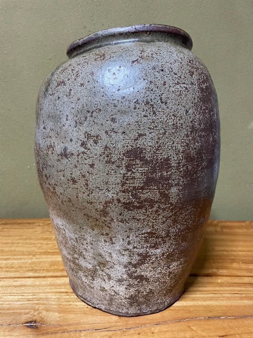 手作り陶器の花瓶