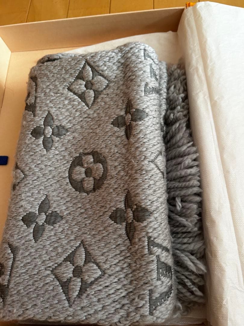 Louis Vuitton グレー マフラー 最安値