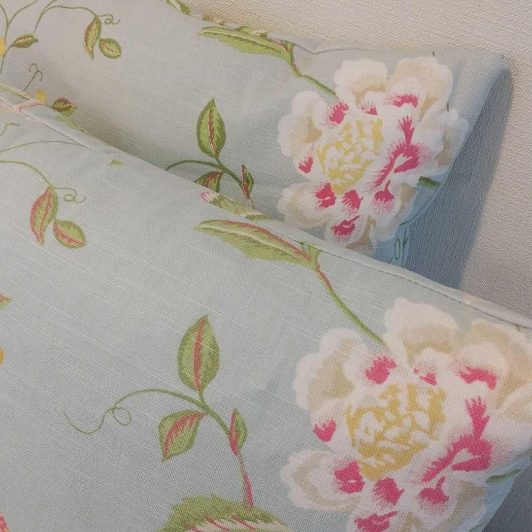 ②ローラアシュレイサマーパレスダックエッグクッションカバー2枚