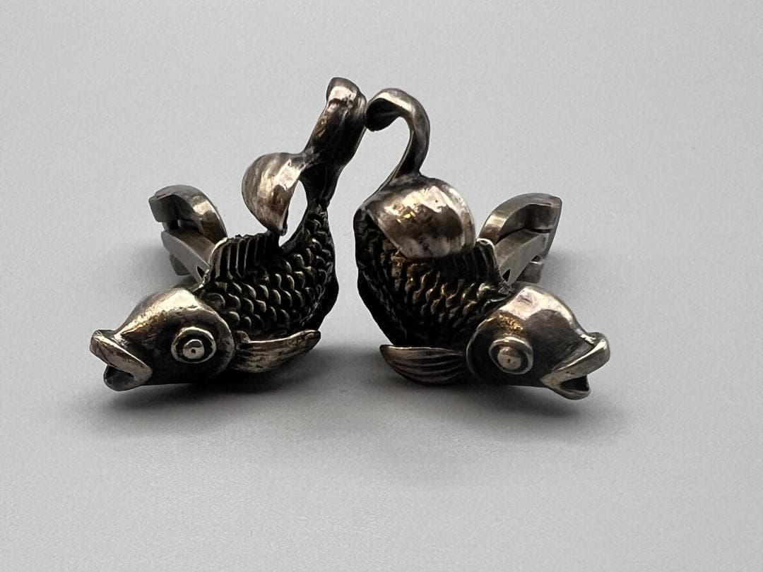 【海】超レア　純銀製　小倉正雄作　鯉形　一対　カフスボタン　彫金　共箱付