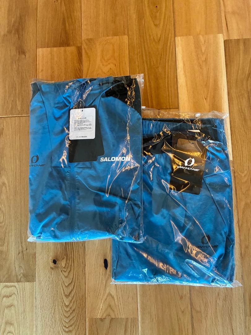⭐︎非売品・未使用　SALOMONスキーチーム　ONYONEウインドブレーカー
