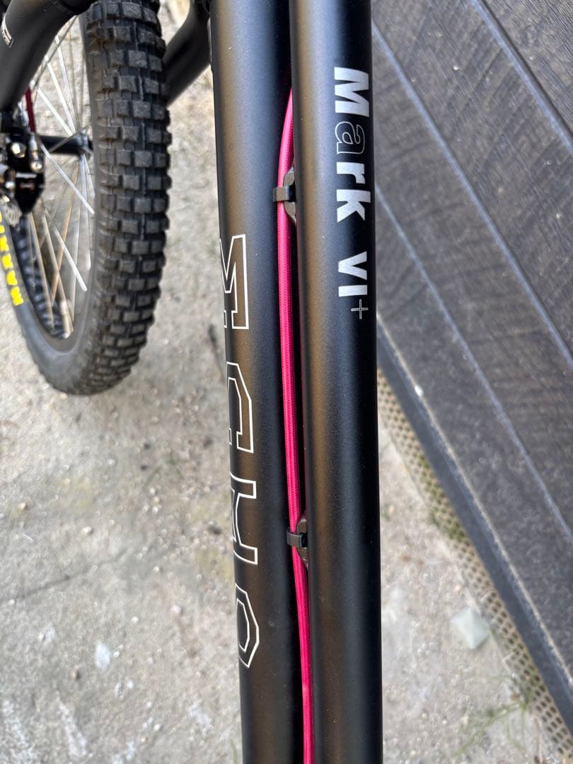 ECHO トライアル自転車　HOPEブレーキ付き　パーツおまけ付き