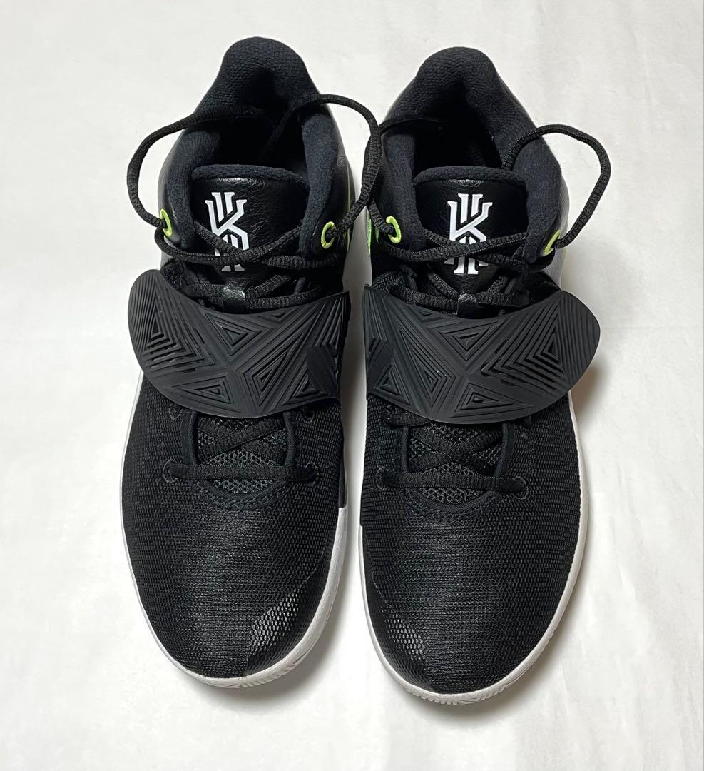 ♪値下げ♪［新品未使用品］NIKE KYRIE FLYTRAP Ⅲ 28.5