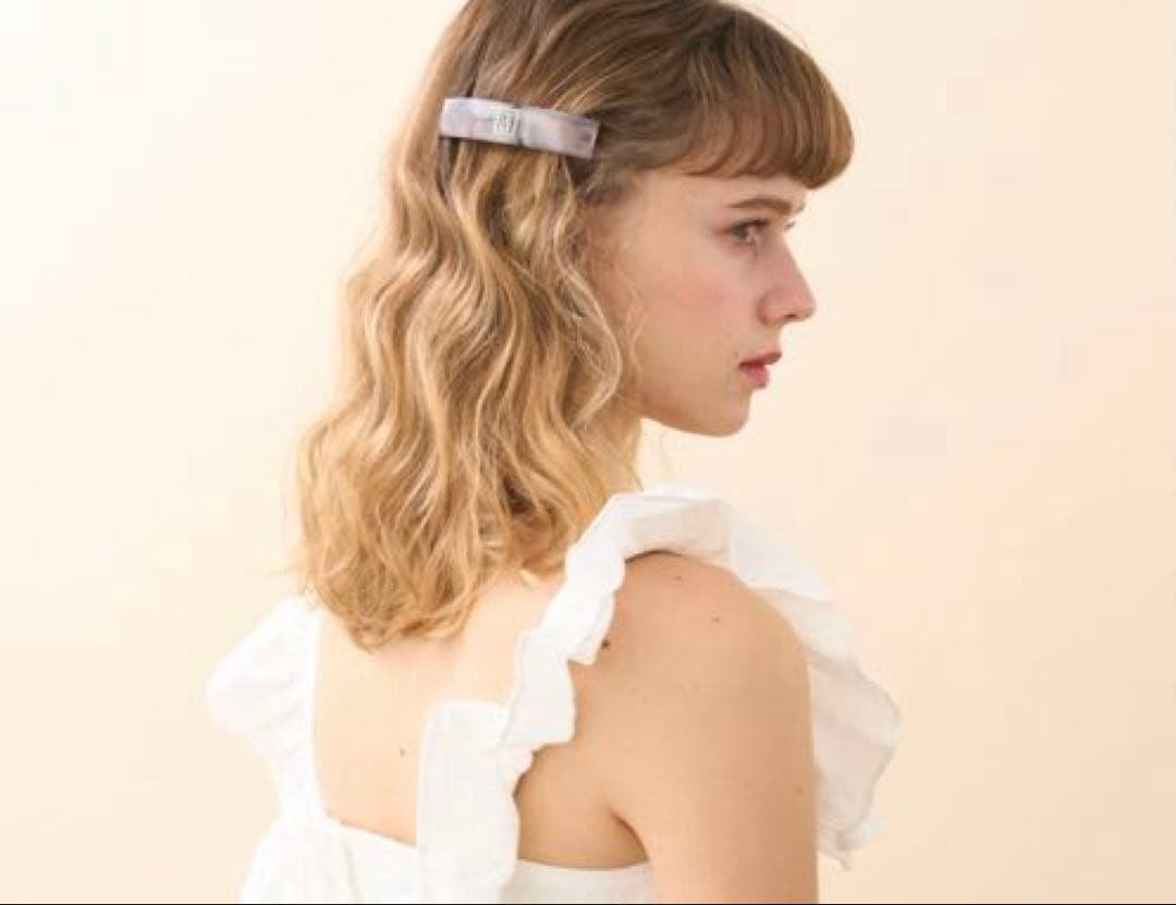 完売品　ALEXANDRE DE PARIS ヘアアクセサリー　バレッタ