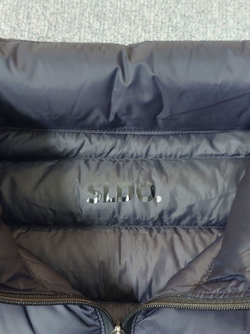 エスルドSLDO ゴルフ　ストレッチライトダウンジャケット L