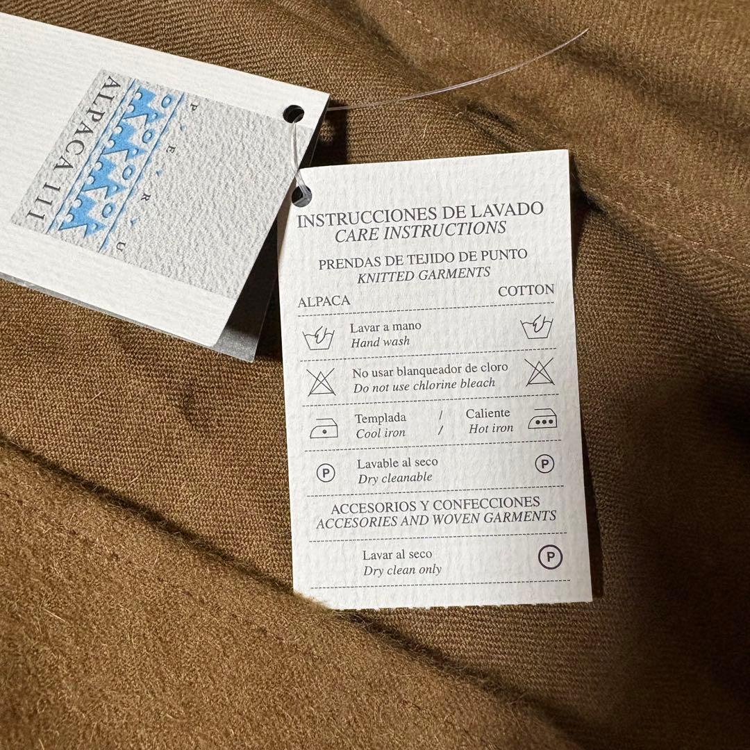 極希少　美品　ベビーアルパカ100% ケープ　ブラウン　タグ付き　和訳