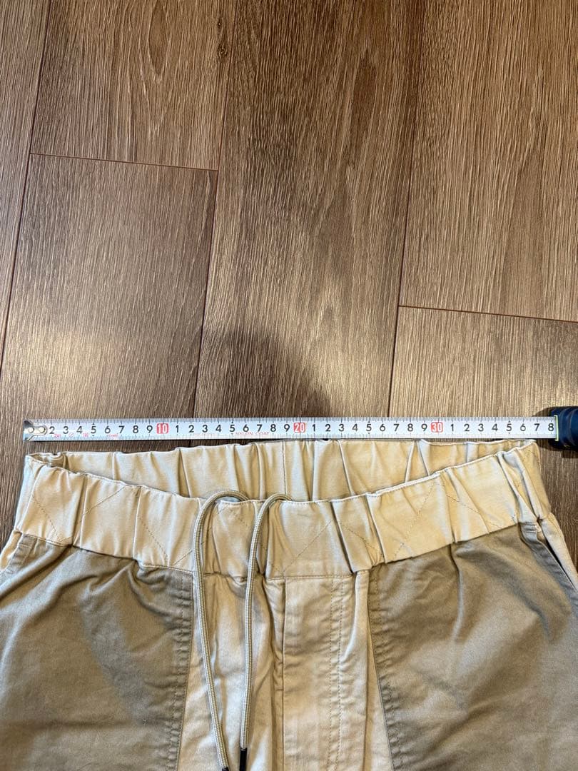 今月末8/31で出品を終了 【正規・美品】モンクレールM メンズ　 ベージュ