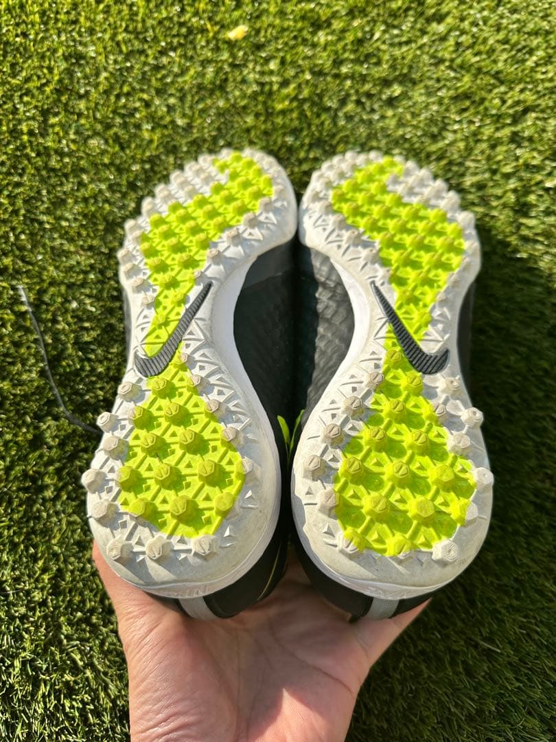 ナイキ エラスティコ フィナーレ III TF（ブラック×蛍光イエロー）