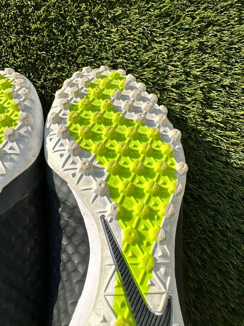 ナイキ エラスティコ フィナーレ III TF（ブラック×蛍光イエロー）