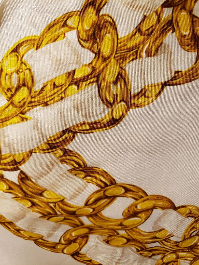 【レアデザイン】CHANEL　ヴィンテージ　ゴールドチェーン　CoCo　シルク