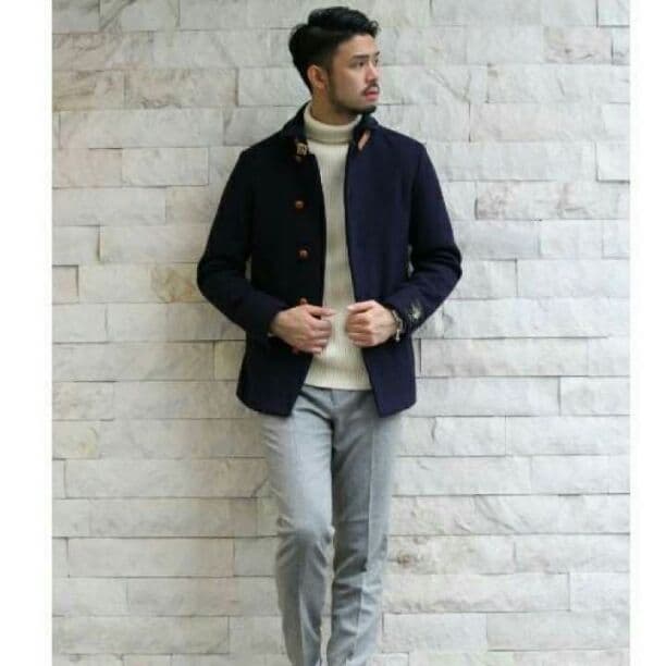 美品EDIFICE（エディフィス）の定番くるみボタンショールカラー