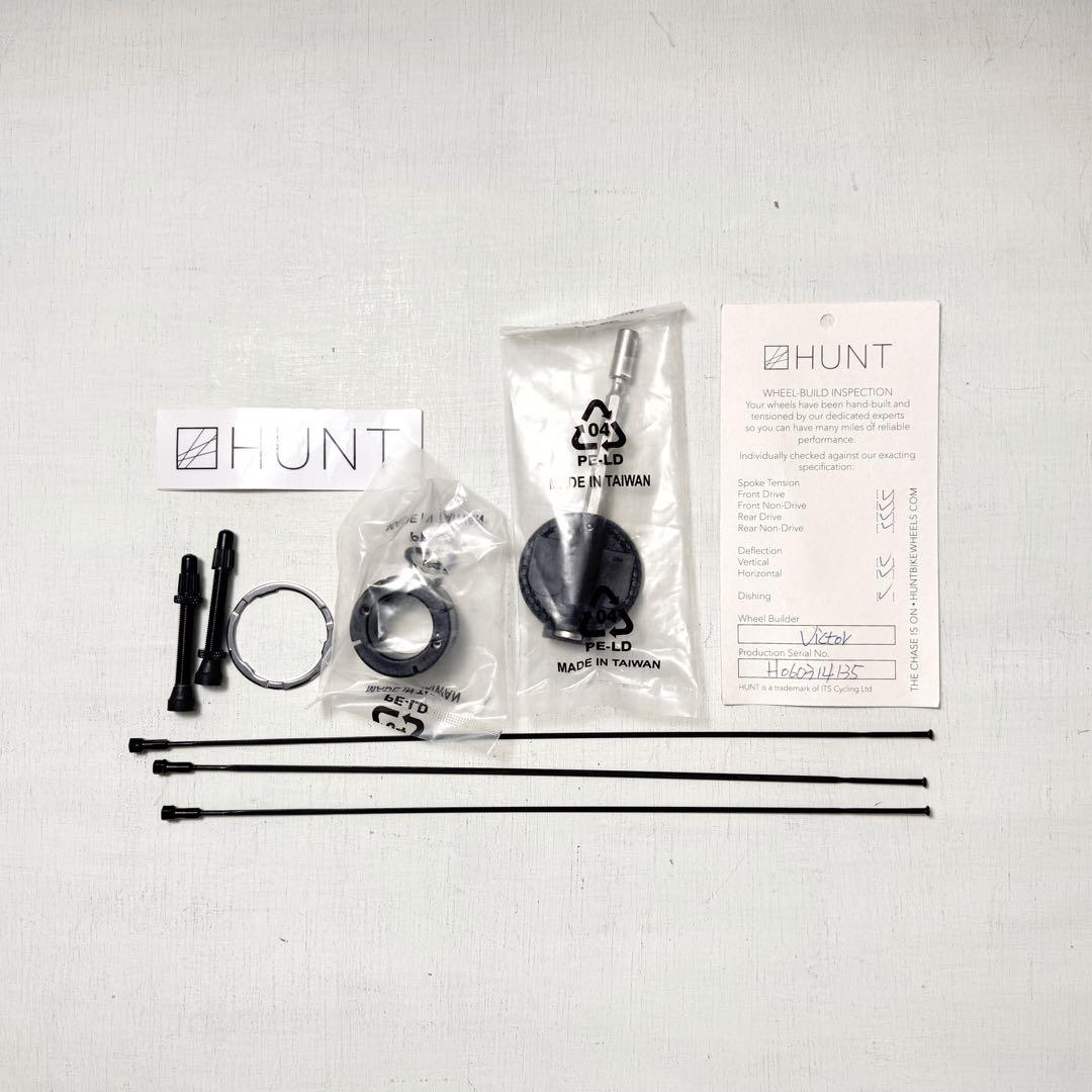 【即購入OK】HUNT RACE AERO WIDE シマノフリー リムブレーキ